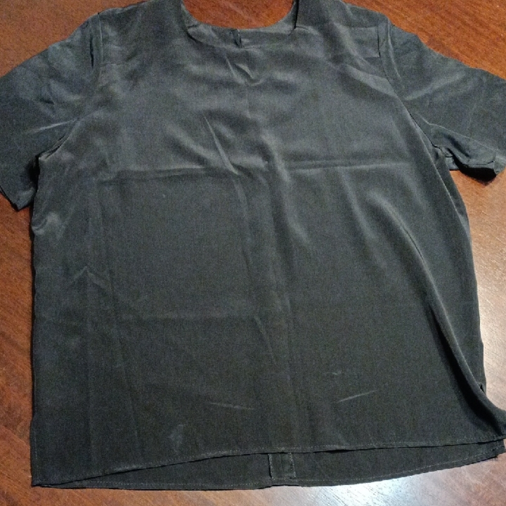 Women's Black Short-Sleeve Blouse
